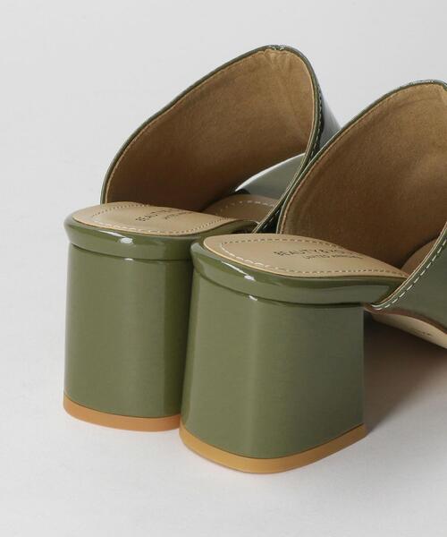 BEAUTY&YOUTH UNITED ARROWS（ビューティーアンドユースユナイテッドアローズ）の「BY フェイクレザー オープンカーブミュール（サンダル・レディース・ホワイト/オリーブ・37/37h/38/36h/36）」の5枚目の写真