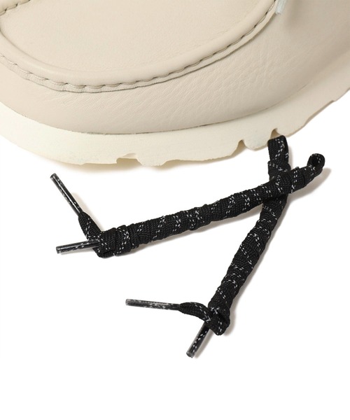 Clarks(クラークス)の「CLARKS(クラークス) Wallabee GTX(モカシン/デッキシューズ・メンズ・ホワイト・7/7.5/8.5/25/9)」の12枚目の写真