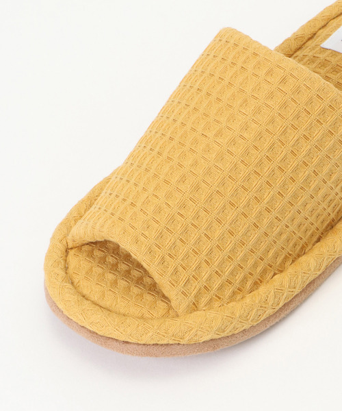 LBC（エルビーシー）の「【洗濯機で丸洗い】YORI 外縫いワッフルスリッパ M（ルームシューズ/スリッパ・レディース・グリーン/オフホワイト/チャコールグレー/イエロー・M）」の10枚目の写真