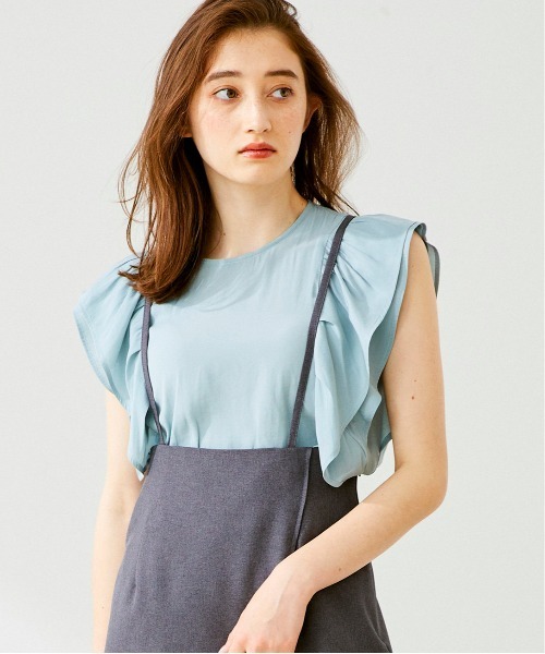 12Twelve Agenda（トゥエルブ　アジェンダ）の「パウダーサテンラッフルスリーブブラウス（シャツ/ブラウス・レディース・チャコールグレー/オフホワイト/オレンジ/ミント・M）」の4枚目の写真