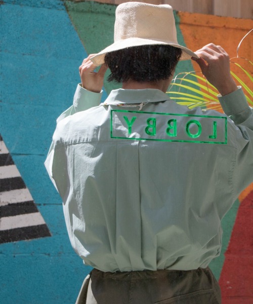 WHIMSIC（ウィムジック）の「【WHIMSIC】ビーズネックレスセットBIGシャツ（シャツ/ブラウス・メンズ・ブルー/ホワイト/ミント・FREE）」の6枚目の写真