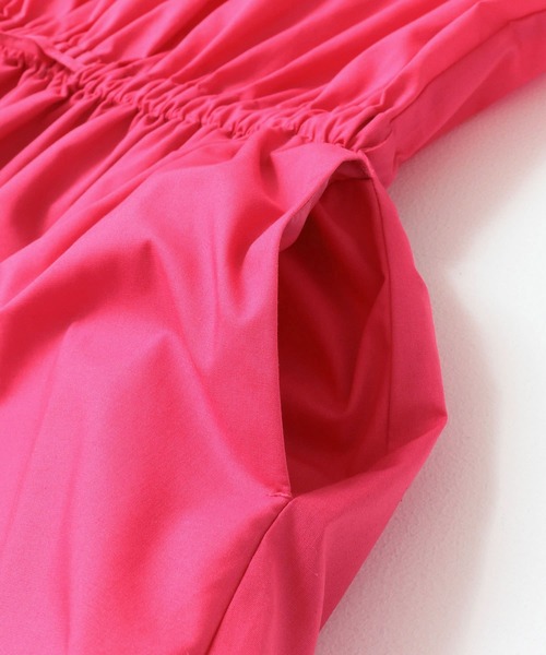 URBAN RESEARCH Sonny Label（アーバンリサーチサニーレーベル）の「『WEB限定』Vネックハーフスリーブワンピース（ワンピース・レディース・ベージュ/ネイビー/イエロー/ピンク・FREE）」の19枚目の写真