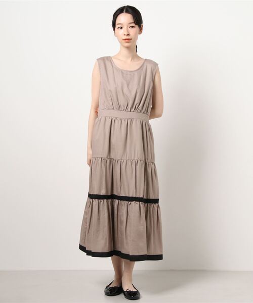 Allamanda（アラマンダ）の「配色リボンティアード麻調／ワンピース（ワンピース・レディース・ベージュ/グレー系その他/アイボリー/ブラック系その他2・M）」の3枚目の写真