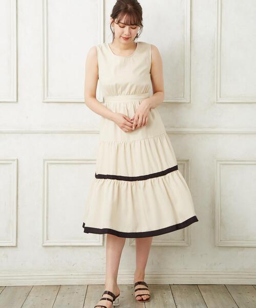 Allamanda（アラマンダ）の「配色リボンティアード麻調／ワンピース（ワンピース・レディース・ベージュ/グレー系その他/アイボリー/ブラック系その他2・M）」の9枚目の写真