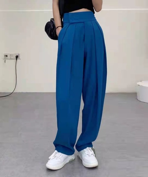 me+em select（ミームセレクト）の「テープベルトカラータックスラックス（スラックス・レディース・グレー/グリーン/ブラック/ブルー/ホワイト/ピンク/キャメル/コバルトブルー/ダークブラック/ダークベージュ/チャコール/アイボリー/チェリーピンク・MEDIUM/LARGE/SMALL/X-LARGE）」の10枚目の写真