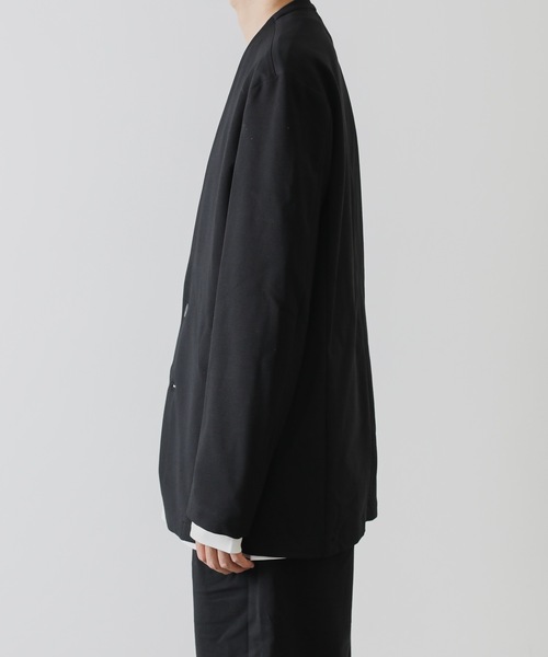 ATTACHMENT(アタッチメント)の「COMPRESSED PONTE JERSEY COLLARLESS BIG CARDIGAN(ノーカラージャケット・メンズ・ブラック/グレー系その他・2/1/3/4)」の5枚目の写真