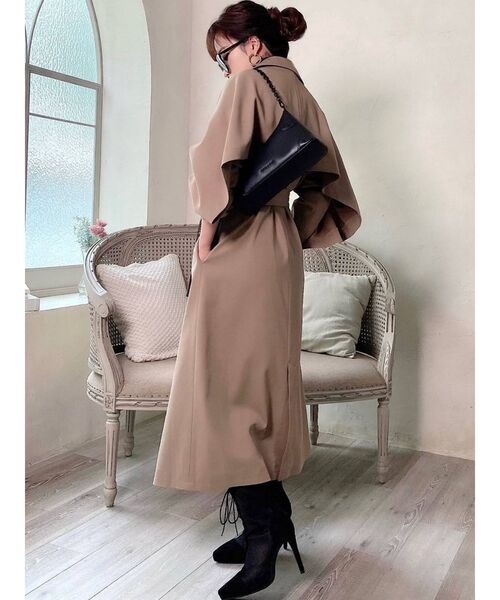 RESEXXY（リゼクシー）の「ケープレイヤードトレンチコート（トレンチコート・レディース・ベージュ/ブラウン/アイボリー・FREE）」の12枚目の写真
