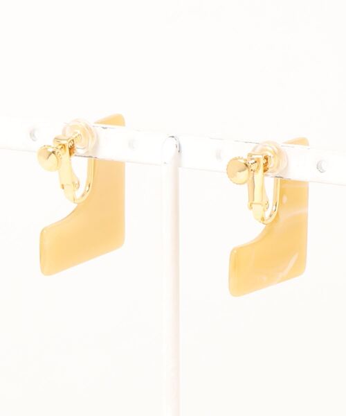 SALON adam et rope'（サロン アダム エ ロペ）の「アセチスクエアイヤリング（イヤリング・レディース・ベージュ/パープル・FREE）」の3枚目の写真