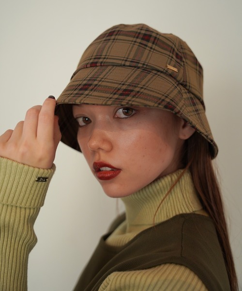 TINA：JOJUN（ティーナジョジュン）の「バケットハット TINA:JOJUN（ハット・レディース・ブラック/ネイビー/ホワイト/ホワイト×ブラック/アイボリー/ブラック×ブルー/ブラック系その他/ブルー系その他/カーキ・F）」の10枚目の写真