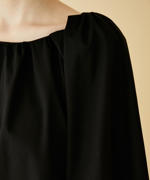 MADEMOISELLE ROPE'（マドモアゼル ロペ）の「<春まで使える>ボリュームスリーブプルオーバー（Tシャツ/カットソー・レディース・ブラック/ホワイト/ダークブラウン・38）」の17枚目の写真