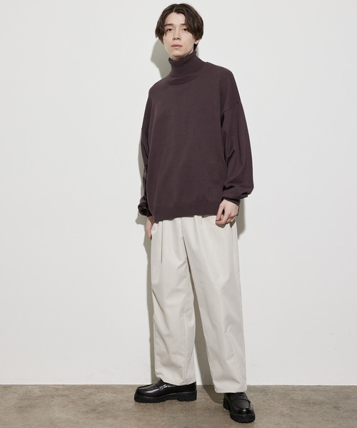 JUNRED（ジュンレッド）の「オーバーサイズタートルニット（ニット/セーター・メンズ・ブラック/ダークブラウン/ライトグレー/チャコールグレー・S/M/L）」の6枚目の写真