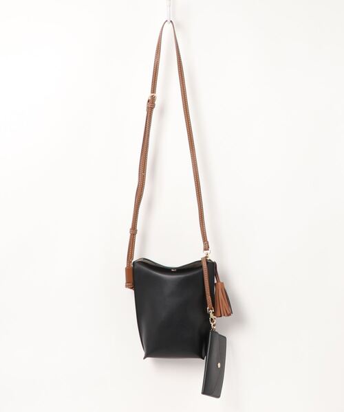 DRWCYS（ドロシーズ）の「ミニショルダーBAG（ショルダーバッグ・レディース・レッド/グリーン/ブラック・FREE）」の6枚目の写真