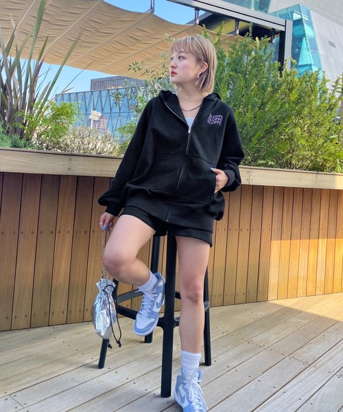 WHO'S WHO gallery（フーズフーギャラリー）の「【SLOPPY/スロッピー】裏毛ジップパーカ（パーカー・レディース・オートミール/グリーン/ブラウン/サックスブルー/ブラック・FREE）」の15枚目の写真