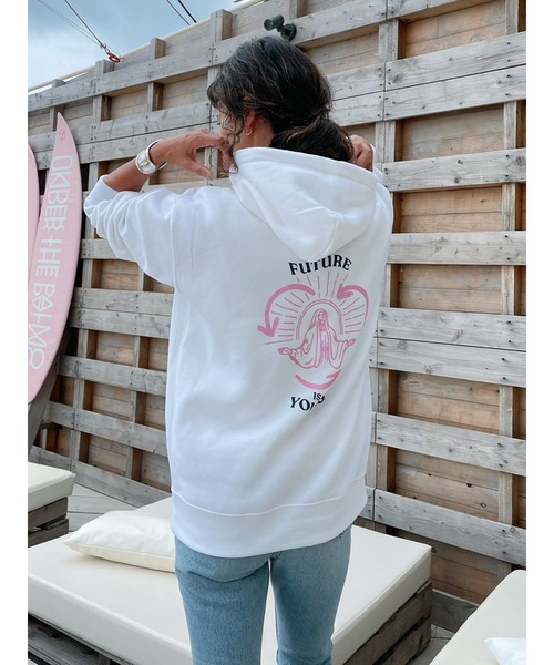 Vicente（ヴィセンテ）の「The future is yours sweat（スウェット・レディース・ホワイト/ブラック/グレー・FREE）」の8枚目の写真