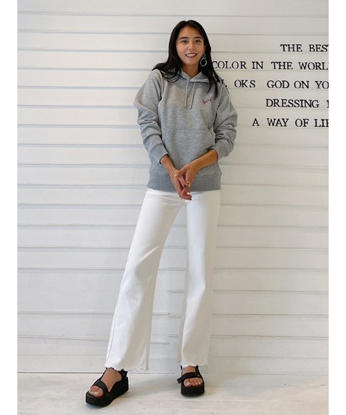 Vicente（ヴィセンテ）の「The future is yours sweat（スウェット・レディース・ホワイト/ブラック/グレー・FREE）」の5枚目の写真