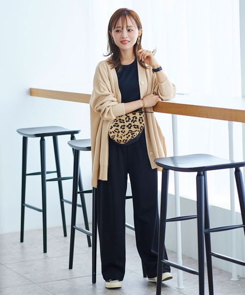 KOBE LETTUCE（コウベレタス）の「Vネックポンチョニットカーディガン（カーディガン/ボレロ・レディース・ブラック/モカ/ライトベージュ・FREE）」の8枚目の写真