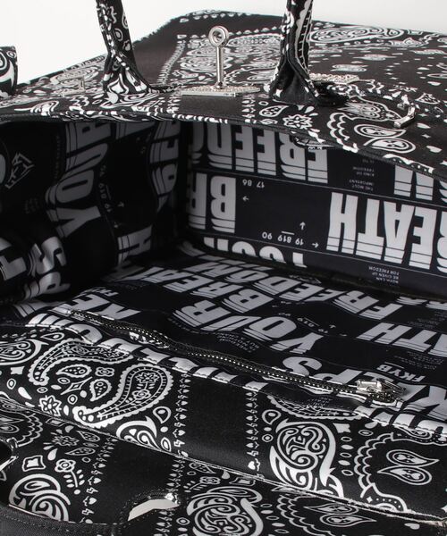 B'2nd（ビーセカンド）の「FKYB（エフケーワイビー）/Paisley bag ビッグサイズ（トートバッグ・メンズ・ブラック/その他/ホワイト・FREE）」の8枚目の写真
