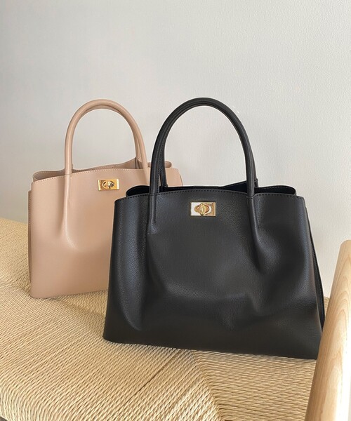 ANY SIS（エニィスィス）の「メタルポイントシンプリー トートバッグ（トートバッグ・レディース・ブラック系/ベージュ系/アイボリー系・2）」の8枚目の写真