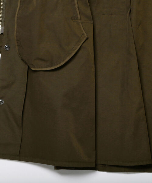 Barbour(バブアー)の「Barbour × BEAMS F / 別注 HOODED HUNTING ピーチドコットン ハンティングコート(モッズコート・メンズ・セージグリーン・34/40/42/36/38)」の16枚目の写真