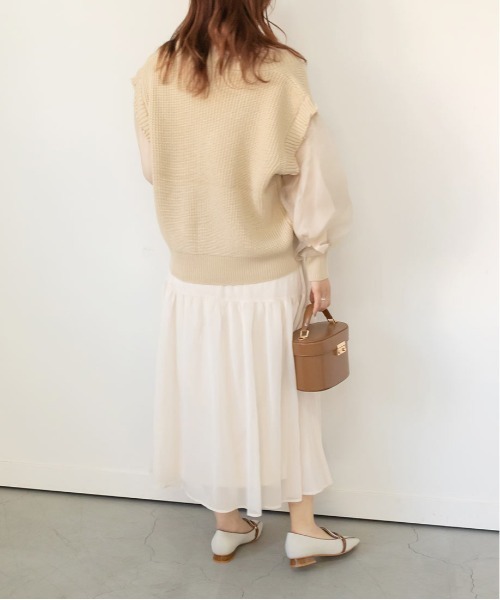 RANDA(ランダ)の「ニットトップスセットシフォンワンピース(ワンピース・レディース・ホワイト/ベージュ/ブラック・FREE)」の4枚目の写真