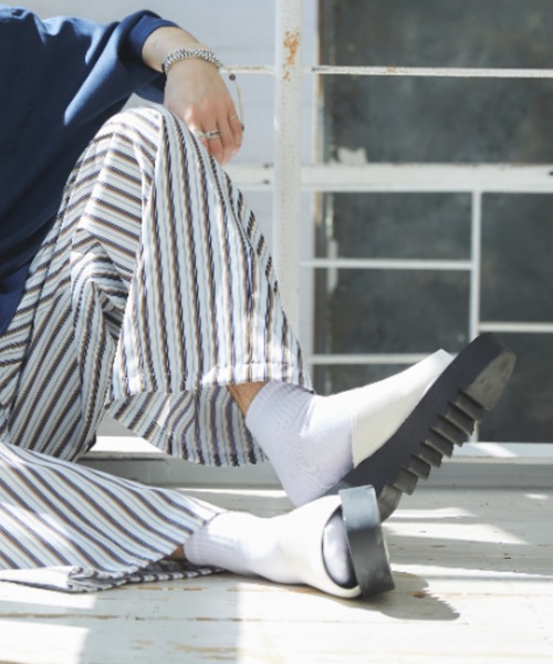 CASPER JOHN(キャスパージョン)の「Comfort hep sandal/コンフォートヘップサンダル(サンダル・メンズ・チャコールグレー/ライトグレー/ブラック/ブラック系その他/ブラック系その他2/ブラック系その他3・SMALL/MEDIUM/LARGE/X-SMALL)」の19枚目の写真