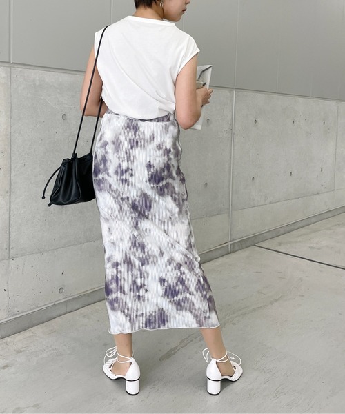 StyleSea（スタイルシー）の「サテンミニプリーツロングタイトスカート（スカート・レディース・グレー/オレンジ/グリーン・MEDIUM）」の12枚目の写真