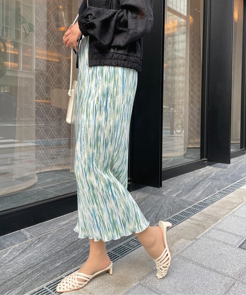 StyleSea（スタイルシー）の「サテンミニプリーツロングタイトスカート（スカート・レディース・グレー/オレンジ/グリーン・MEDIUM）」の16枚目の写真