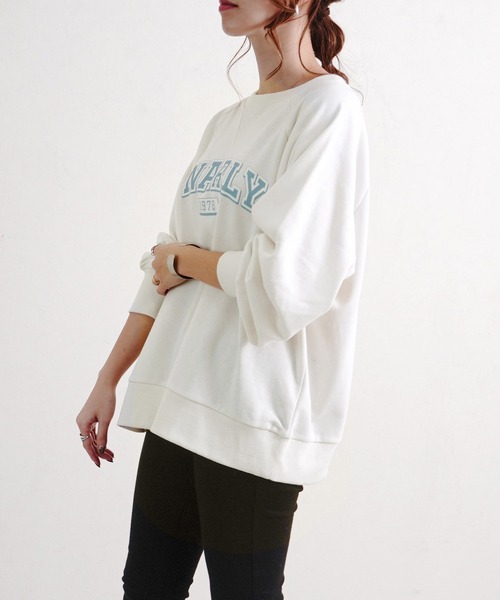Fizz(フィズ)の「【Fizz/フィズ】 カレッジロゴプリント裏毛スウェット(スウェット・レディース・アイボリー/ベージュ/ブルー/ブラック・M)」の13枚目の写真