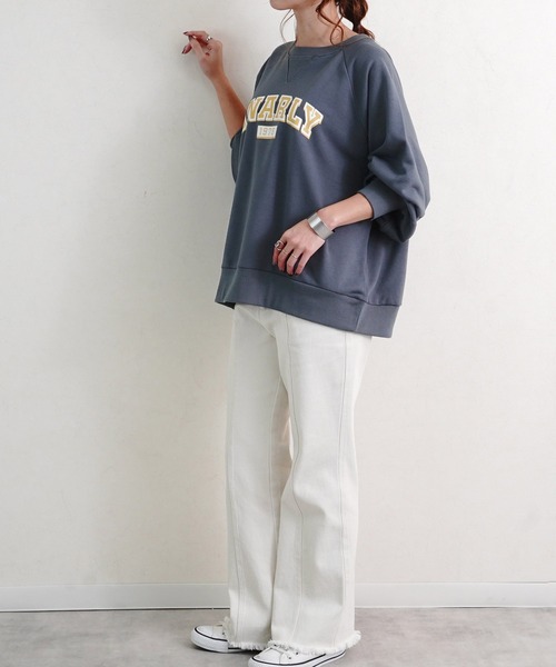 Fizz(フィズ)の「【Fizz/フィズ】 カレッジロゴプリント裏毛スウェット(スウェット・レディース・アイボリー/ベージュ/ブルー/ブラック・M)」の17枚目の写真