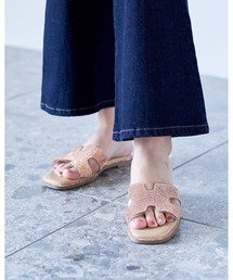 Realta（レアルタ）の「Realta(レアルタ)Hカットラインストーンフラットサンダル（サンダル）」