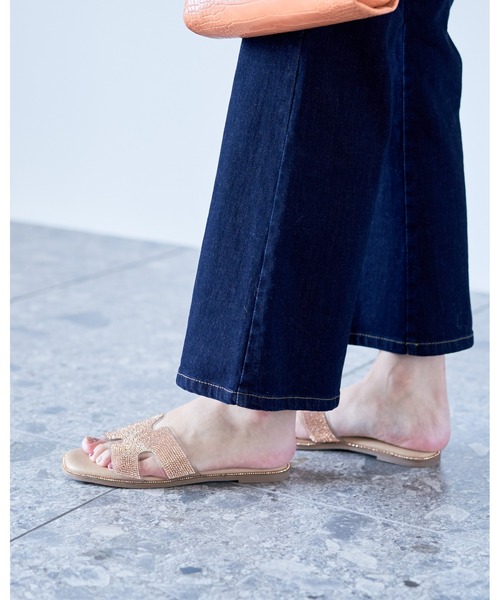 Realta（レアルタ）の「Realta(レアルタ)Hカットラインストーンフラットサンダル（サンダル・レディース・ピンク/ブラック/シルバー・LL/S/M/L）」の13枚目の写真