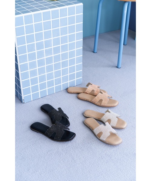 Realta（レアルタ）の「Realta(レアルタ)Hカットラインストーンフラットサンダル（サンダル・レディース・ピンク/ブラック/シルバー・LL/S/M/L）」の6枚目の写真