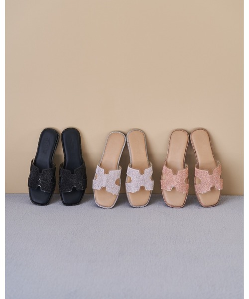 Realta（レアルタ）の「Realta(レアルタ)Hカットラインストーンフラットサンダル（サンダル・レディース・ピンク/ブラック/シルバー・LL/S/M/L）」の7枚目の写真