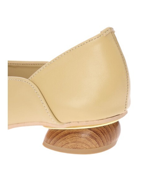 Una gardenia(ウナガルデニア)の「・Una gardenia ウッドヒールパンプス(パンプス・レディース・ブラック/イエロー/アイボリー・LL/S/M/L)」の7枚目の写真