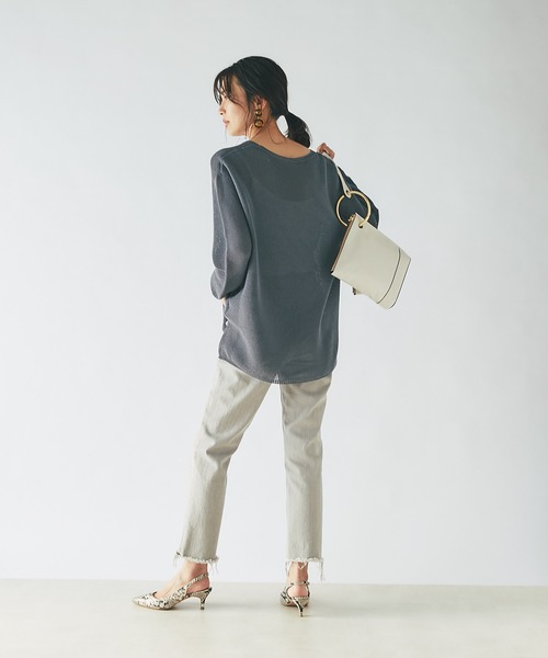 RIVE DROITE（リヴドロワ）の「ペーパーヤーンVネックニット（ニット/セーター・レディース・チャコールグレー/ベージュ/グリーン・FREE）」の22枚目の写真