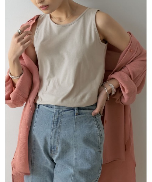 Re:EDIT（リエディ）の「ベーシックコットンタンクトップ（タンクトップ・レディース・オフホワイト/ブラック/グレイッシュベージュ・LARGE/MEDIUM）」の16枚目の写真