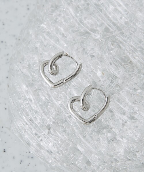 Firsthand（ファーストハンド）の「Firsthand/ファーストハンド HEART ROUND PIERCE / ハートラウンドピアス/HEART ROUND PIERCE / ハートラウンドピアス（ピアス（両耳用）・レディース・ゴールド/シルバー・ONE SIZE）」の8枚目の写真
