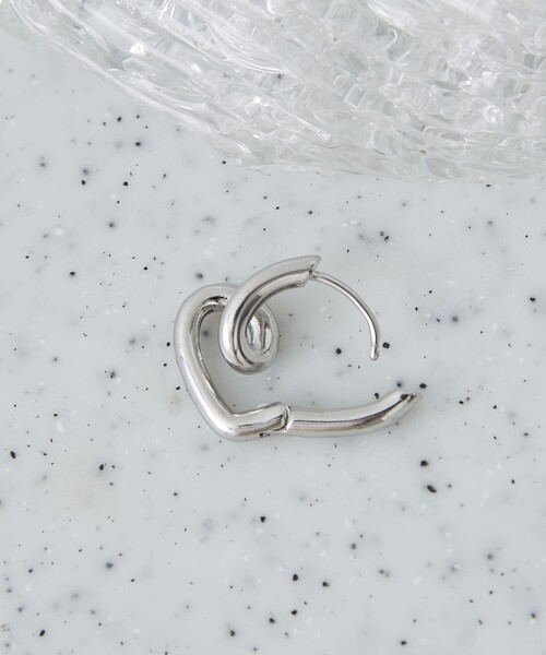 Firsthand（ファーストハンド）の「Firsthand/ファーストハンド HEART ROUND PIERCE / ハートラウンドピアス/HEART ROUND PIERCE / ハートラウンドピアス（ピアス（両耳用）・レディース・ゴールド/シルバー・ONE SIZE）」の9枚目の写真