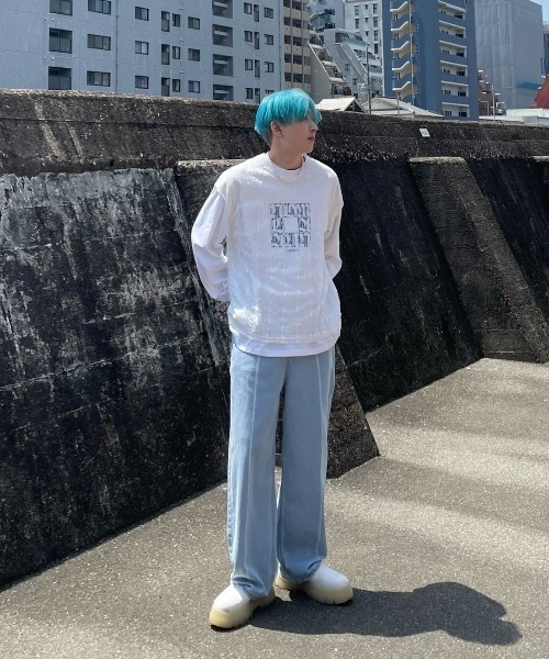 Chikashitsu +（チカシツプラス）の「【Chikashitsu +/チカシツプラス】center bleach denim pants/センターブリーチデニムパンツ（デニムパンツ・メンズ・ライトブルー/ブルー・S/M/L）」の13枚目の写真