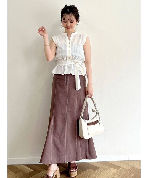 dazzlin(ダズリン)の「フリルペプラムトップス(Tシャツ/カットソー・レディース・オフホワイト/ブラック/その他1・FREE)」の8枚目の写真