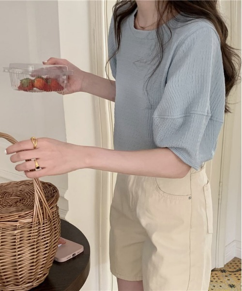 ibeul_（イベール）の「ワッフル半袖パフスリーブトップス（Tシャツ/カットソー・レディース・オリーブ/ピンク/ブルー/アイボリー・FREE）」の18枚目の写真