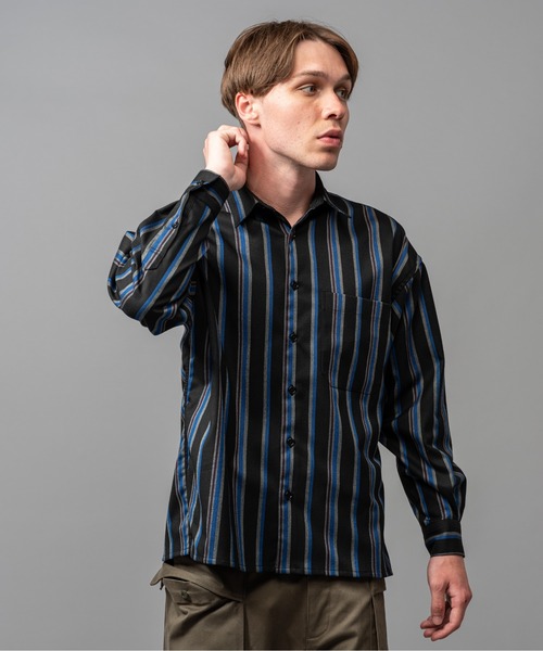 MR.OLIVE(ミスターオリーブ)の「T/R クラシックストライプ / リラックスシャツ(シャツ/ブラウス・メンズ・ブラック/ネイビー・SMALL/MEDIUM/LARGE)」の4枚目の写真