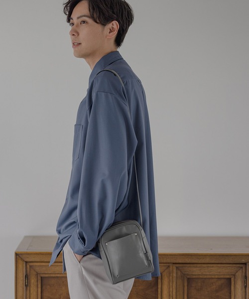 LAKOLE(ラコレ)の「フロントポケットスクエアショルダーバッグ / 344261(ショルダーバッグ・メンズ・ブラック/グレー/カーキ・FREE)」の22枚目の写真