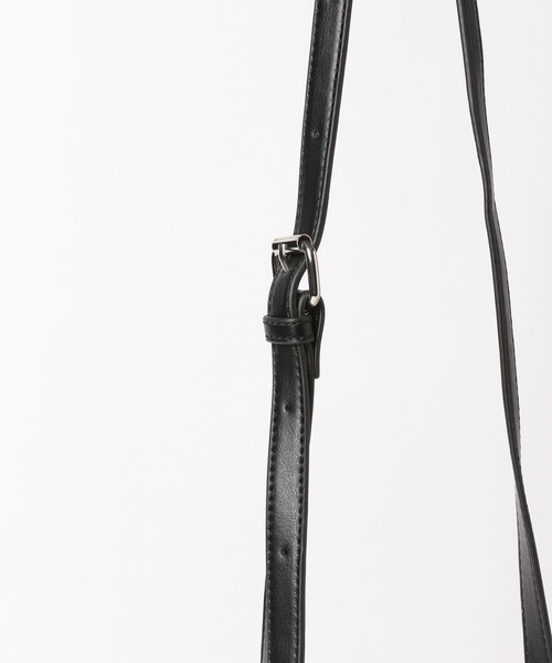 LAKOLE(ラコレ)の「フロントポケットスクエアショルダーバッグ / 344261(ショルダーバッグ・メンズ・ブラック/グレー/カーキ・FREE)」の7枚目の写真