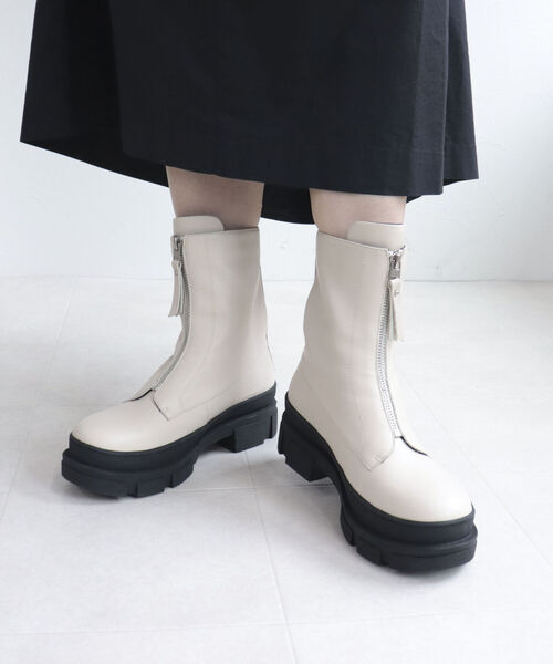 MOHI(モヒ)の「【WEB限定】【MOHI/モヒ】 ジップタンクソールショートブーツ(ブーツ・レディース・ブラック/オフホワイト・38/37)」の3枚目の写真