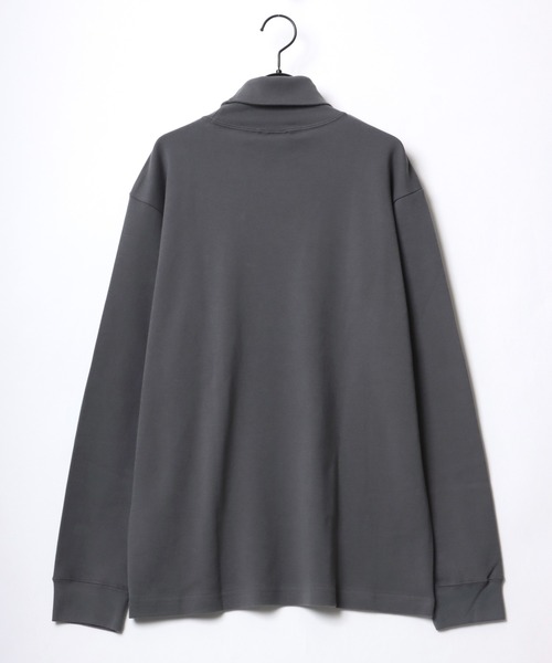 Champion(チャンピオン)の「Champion/チャンピオン スムース ワンポイント刺繍 タートルネック ロングスリーブTシャツ(Tシャツ/カットソー・メンズ・ブラック/オフホワイト/オリーブ/チャコール・M/L/XL)」の9枚目の写真