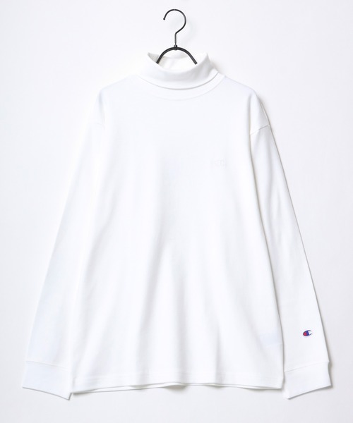 Champion(チャンピオン)の「Champion/チャンピオン スムース ワンポイント刺繍 タートルネック ロングスリーブTシャツ(Tシャツ/カットソー・メンズ・ブラック/オフホワイト/オリーブ/チャコール・M/L/XL)」の5枚目の写真