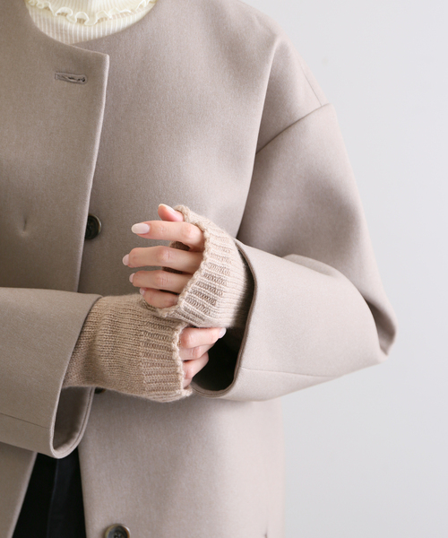 SLOBE IENA（スローブイエナ）の「【WILLIAM BRUNTON/ウィリアム ブラントン】 Cashmere WRISTWARMERSグローブ（手袋・レディース・ライトグレー/ベージュ/ネイビー・FREE）」の14枚目の写真