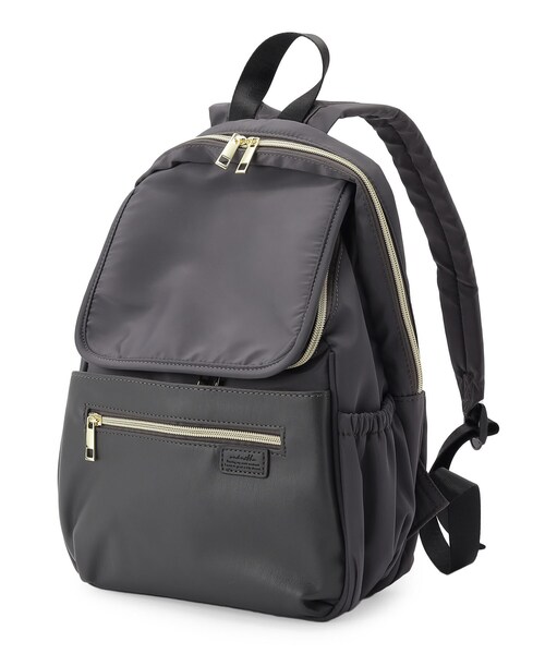 ITS'DEMO（イッツデモ）の「【A4OK/多ポケ/緩衝材ポケット/きれいめテイスト】PC収納リュック（バックパック/リュック・レディース・ダークグレー/カーキ/アイボリー・00）」の3枚目の写真