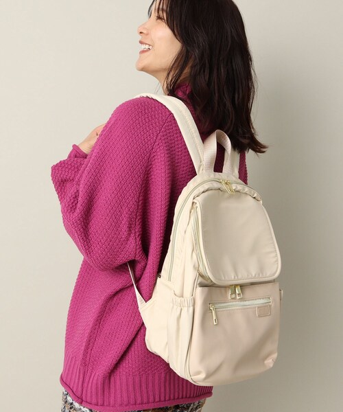 ITS'DEMO（イッツデモ）の「【A4OK/多ポケ/緩衝材ポケット/きれいめテイスト】PC収納リュック（バックパック/リュック・レディース・ダークグレー/カーキ/アイボリー・00）」の20枚目の写真